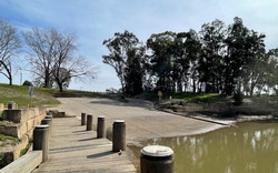 Governor Phillip Reserve Boat Ramp 