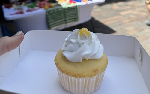 Cupcake in mall
